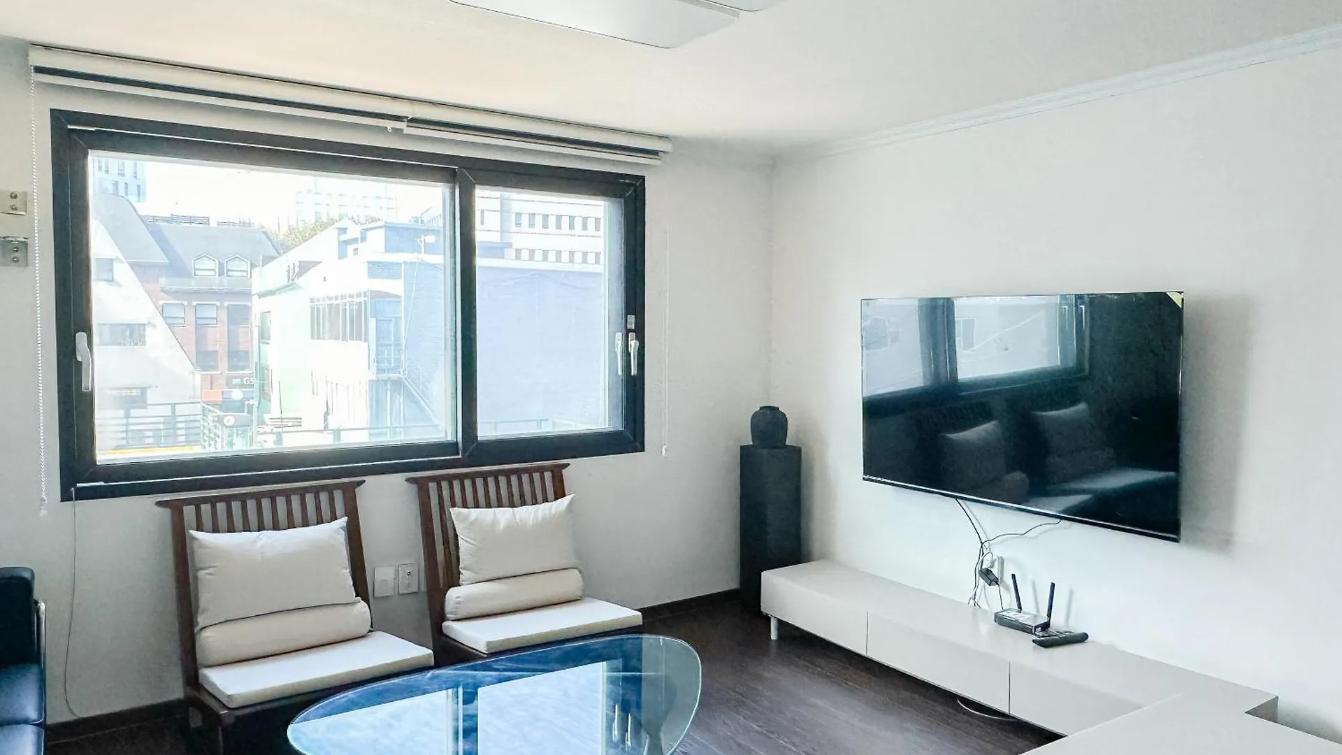 3Br Jong-Ro Family House, 4Beds, 6 People location